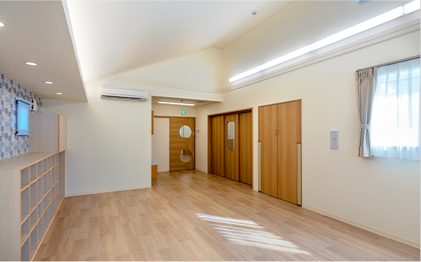 園児や保護者からも好評 木造建築のぬくもり