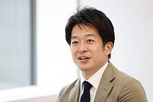 星野氏
