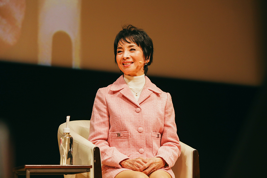 俳優・歌手の由美かおるさん